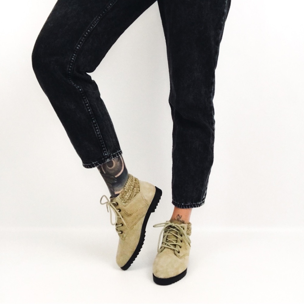 Vintage Genuine Suede Knit Cuff Ankle Boots | Size 6